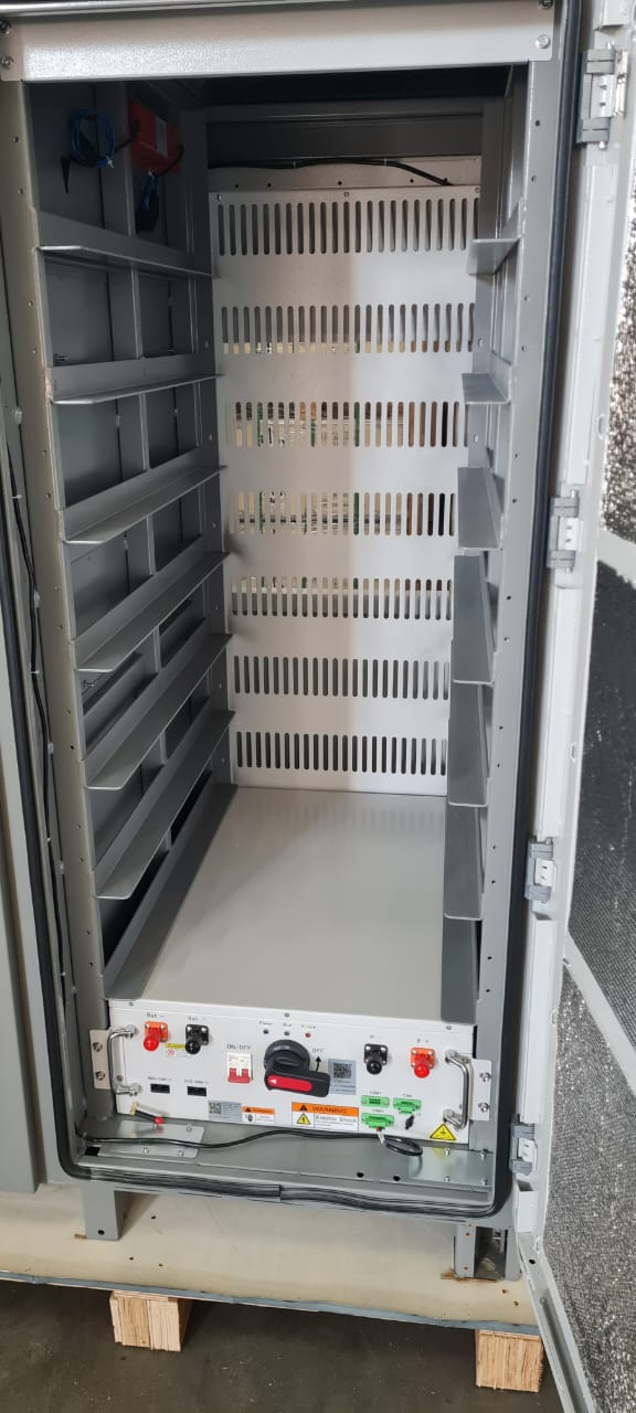 Volta CUBE 70-50 All-in-1 (71kWh Volta HV Battery - 50kW Deye Inverter)