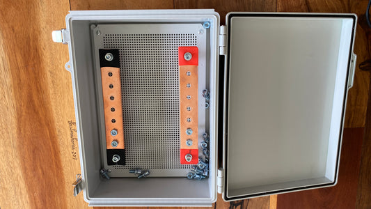 Battery Busbar Box 600Amp - Oliross Solar
