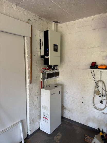 Deye_12kW_and_HinaESS_16kWh